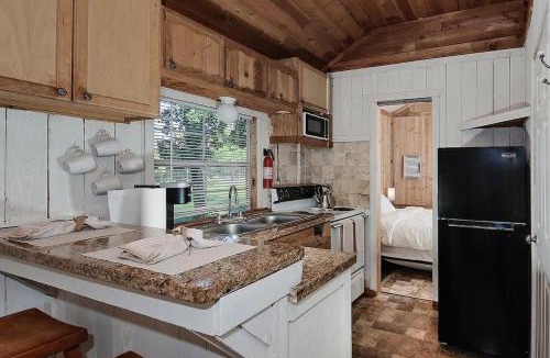Centerville House | The Omni Cabin At Our Texas Ranch