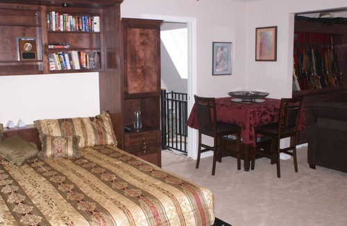 Kutztown Bed & Breakfast | The Orchid Suite @ The Kennedy Manor