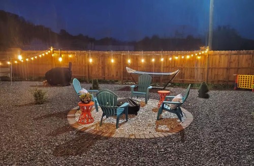 Kodak Cabin | The Outdoor Oasis –You Get $685 Attraction Tickets per paid day