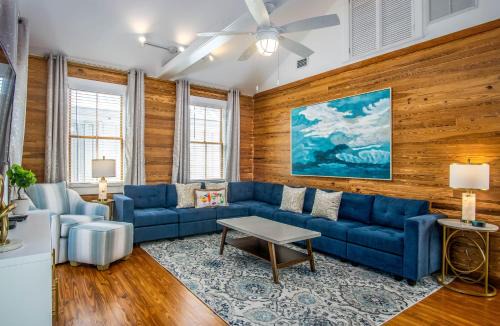 Downtown Apartment | The Perch on Duval