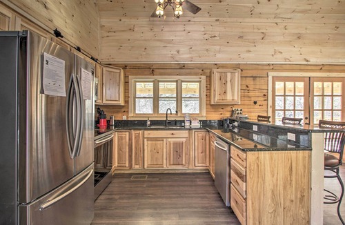 Chalet Village North Cabin | 'The Phoenix' Cabin w/Hot Tub in Gatlinburg!