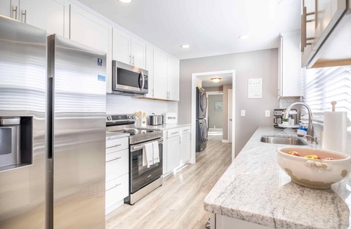 Walton House | The search is over! Perfectly located between the Ark & the Creation Museum!