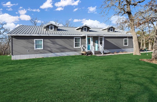 Ledbetter House | The Turquoise Door, short drive to Round Top, 5 private acres, Outdoor Firepit