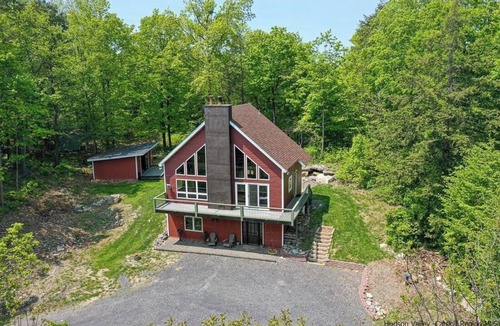 Mount Marion House | The Vampire Lodge - Mystical Escape in The Catskills