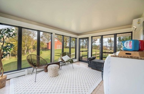 Mifflinburg House | The View at Stoney Acres | Pool + Hot Tub + Views