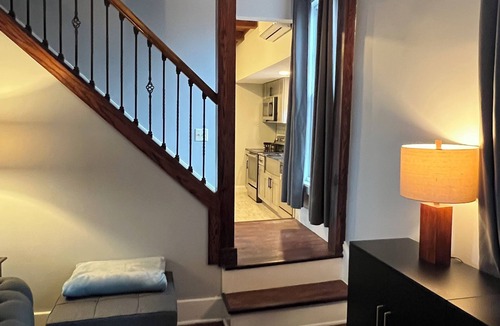 Elizabethtown House | The Vintage on Market, w/Pool, near Hershey, Ironstone Ranch & Spooky Nook
