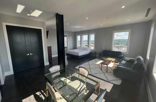 Huntington Apartment | The West Virginia Penthouse