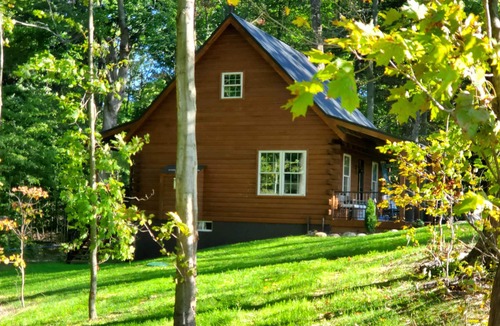 Mesopotamia Cabin | The Wildflower - Private cabin in wooded setting