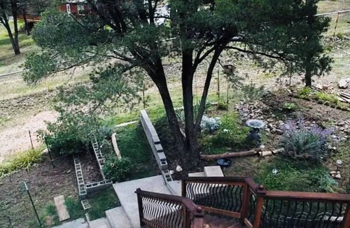Ruidoso Downs House | This is a luxurious two-story mountain retreat tucked in Ruidoso Downs, NM.