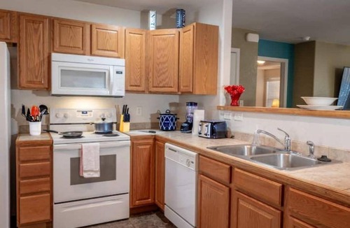 Delta House | Thunder Mountain Vista-Captivating and Memorable