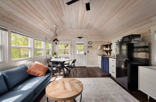 Great Cacapon Apartment | Tiny Cabin w Fire Pit Game Room and Dog Friendly