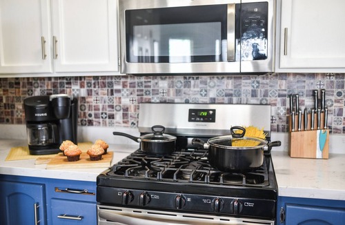 Yuma House | TMK-Spacious 4br home with pool for your comfort. EV charger available