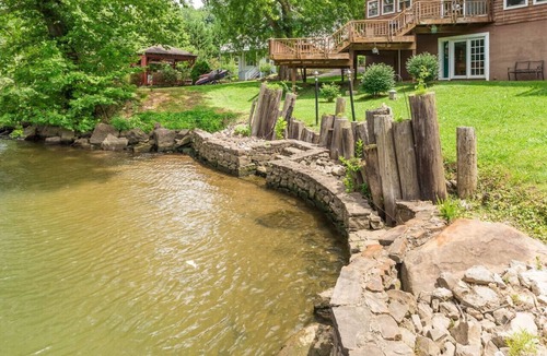 Chattanooga Apartment | TN River Getaway 10 min to Downtown Chattanooga Amazing Gorge Views