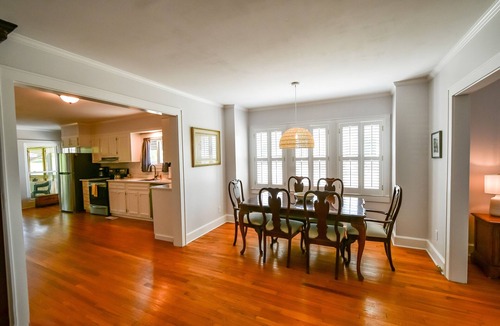 Williamstown House | Toccoa River House- Toccoa River Front, 2br/2ba, walk to town, Wifi