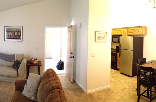Moab South Valley Condo | Top Reviews, Popular Modern Condo, Pool & Hot tub, Great Value in Moab