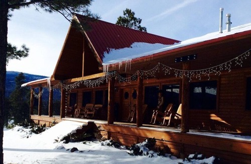 Angel Fire House | TrailsEndRanch ⛰Views, HotTub, Horseback riding on 1000's ac