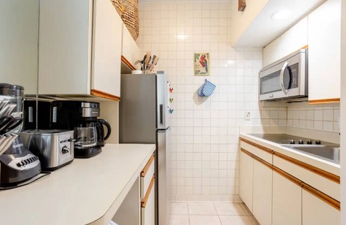Pass-a-Grille Historic District Condo | Tranquil setting one bedroom condo on Pass a grille beach