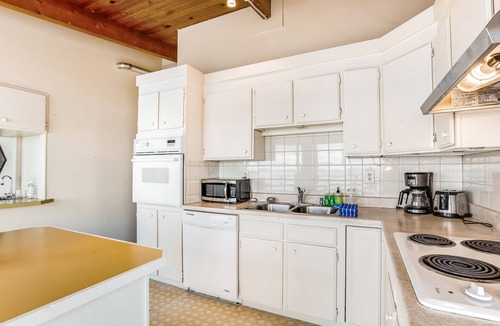Bainbridge Island House | Tranquil waterfront getaway with inviting outdoor decks & beach access