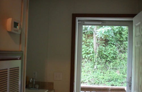 Bellevue House | Tranquility "Treehouse" Retreat In West Nashville 15 Min. To downtown Nashville!