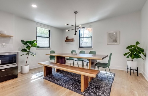 Kipling House | Trendy Mid-Mod House 15 min to Denver and 10 min to Golden w/Fire Pit