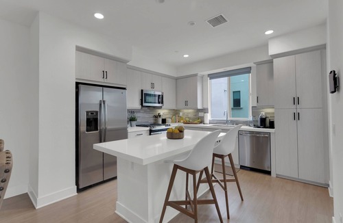 Toluca Lake House | Tri-Level Modern Home + Private Rooftop Deck