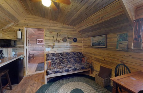Monticello House | Trigger Cabin in the Barn