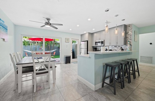 Dania Beach House | *Tropical SPA! Hot tub, ping pong table, 5 min to BEACH, airport, & downtown!*