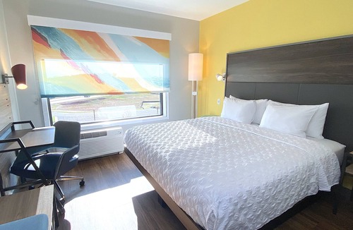 Brentsville Hotel | Tru by Hilton Manassas