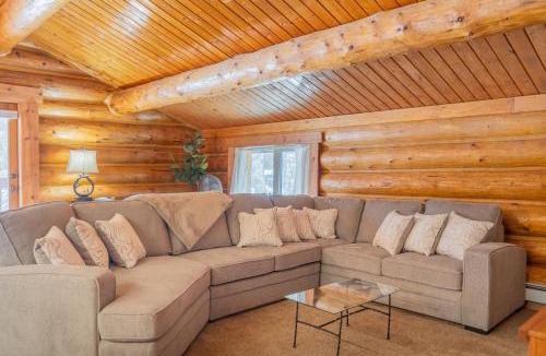 College House | Tucked Away Timber Upper Suite