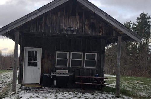Turin Cabin | TUG HiLL Cabin on Twin Pond Farm
