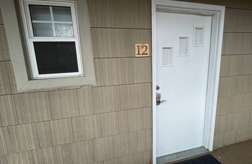 Syracuse Apartment | Twin Oaks Extended Stay Studio - 2817 Apt 12