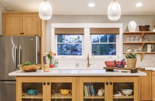 Manzanita House | Two King Suites, Ocean Views & Upscale Touches in Downtown Manzanita