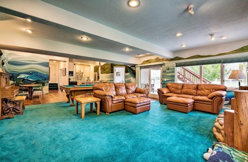 Millcreek Apartment | Under the Sea and Ski Apt with View, Near Dwtn