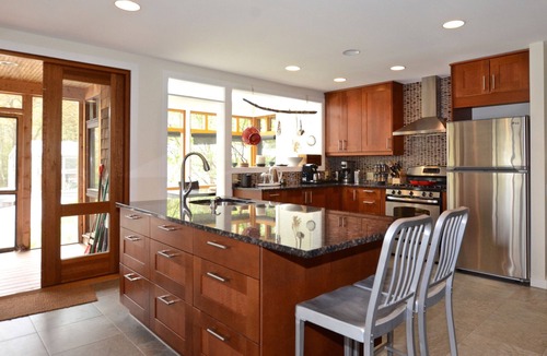 Saugerties House | UNIQUE! 40 Pvt. Ac. Fireplace, Grill, Enclosed Heated Pool & Hot Tub