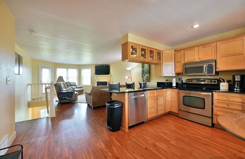 Birchwood Condo | Unit 109 2 Bdrm/2 BA