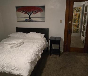 Highland Square House | Unit 2 at Oilgate at Oakdale