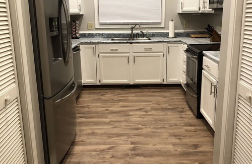 Salem Condo | Updated luxury Keowee Key condo, short drive to Clemson