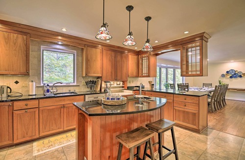 Kingsport House | Updated Ranch-Style Home w/Scenic Deck, Pond