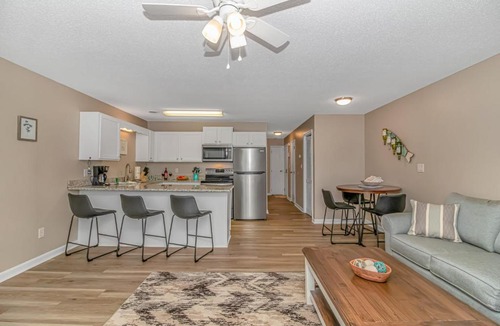 Surfside Beach House | Updated Second Floor Condo - 1 Bedroom - Only 2 Miles To The Beach! Golf Colony 17-G
