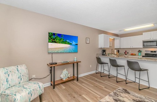 Surfside Beach House | Updated Second Floor Condo - 1 Bedroom - Only 2 Miles To The Beach! Golf Colony 17-G