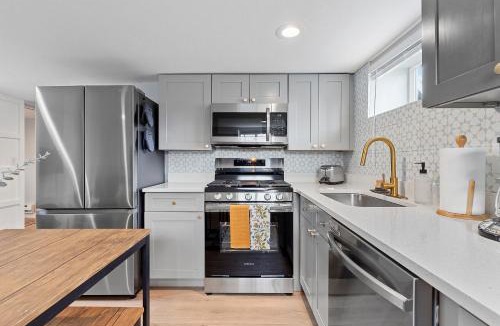 Northeast Park Hill Apartment | Urban Hideaway - Charming 2 Bedroom Apartment Close to Denver's Best Attractions