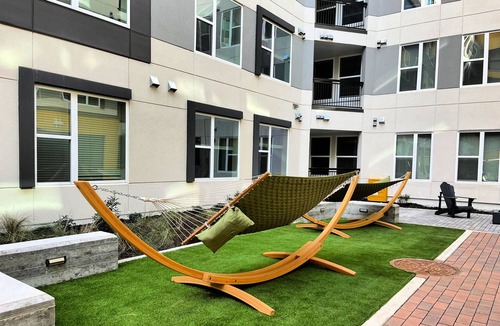Pleasant Valley Apartment | Urban Luxury 2BR Apts in South Shore Austin