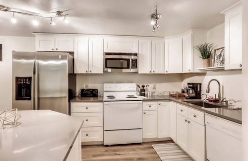 Arvada House | Urbex | Boulder | Denver | Golden | Dog Friendly | Fenced Yard | Lower Duplex Unit | Extended Stay