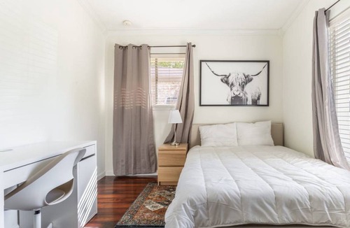 North Austin Civic Association Resort | Private room ∙ 1 bedroom ∙ 1 guest