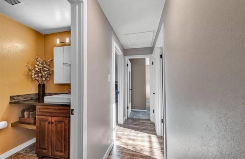 North Central Westminster Resort | Private room ∙ 3 guests