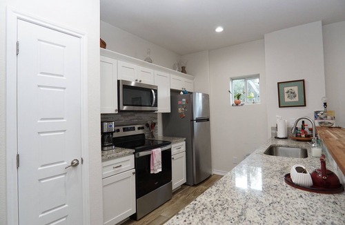 Spring Branch House | Cozy Casita near Wimberley & Canyon Lake