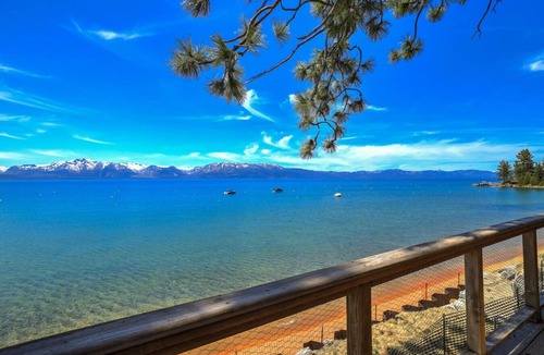 Zephyr Cove House | Lakefront Cabin | Beach-Deck-Epic Views | Sleep 10