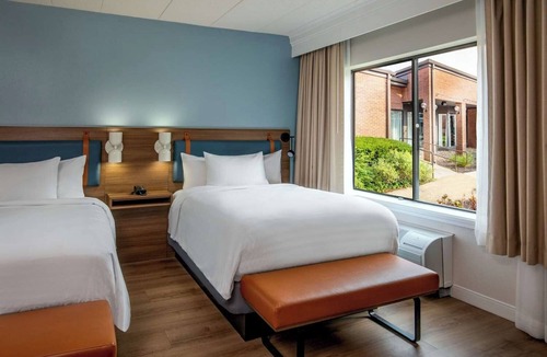 Foxboro Hotel | Use Your PTO and explore the area! Close to Gillette Stadium and Patriot Place