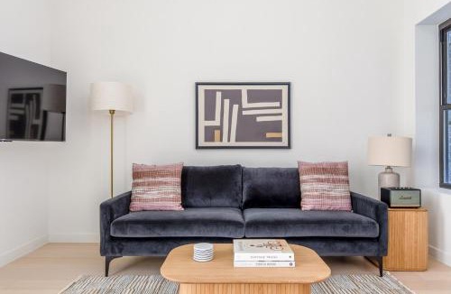 Lincoln Square Apartment | UWS 2br w elevator wd nr central park NYC-1300