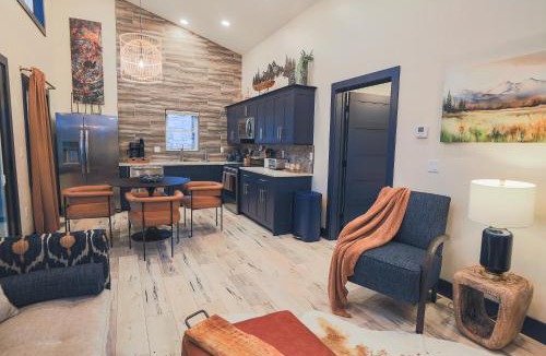 Timberline House | Valley View Resort Cabin #2, 1-Bed, Modern-Luxury with Hot Tub in Canaan Valley, WV
